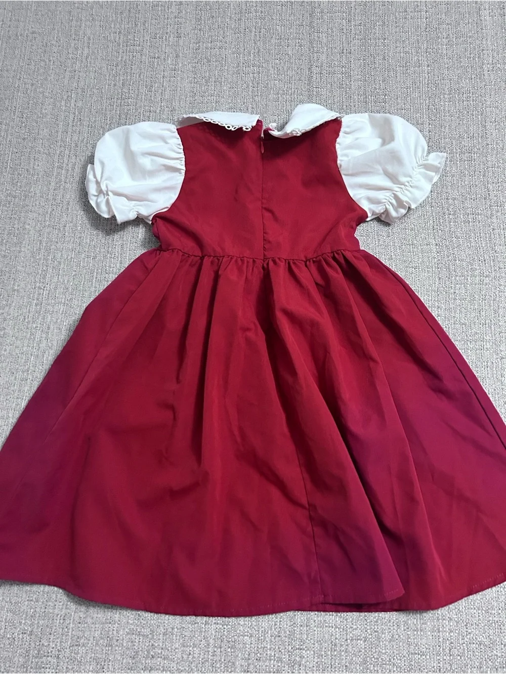 Red and White Vintage-Style Girls Dress Peter Pan Embroidered Collar. Size 4/5
